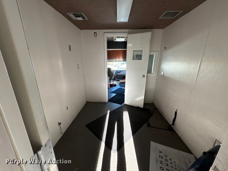 image for item YA1815 2001 Freightliner FL70 mobile medical unit