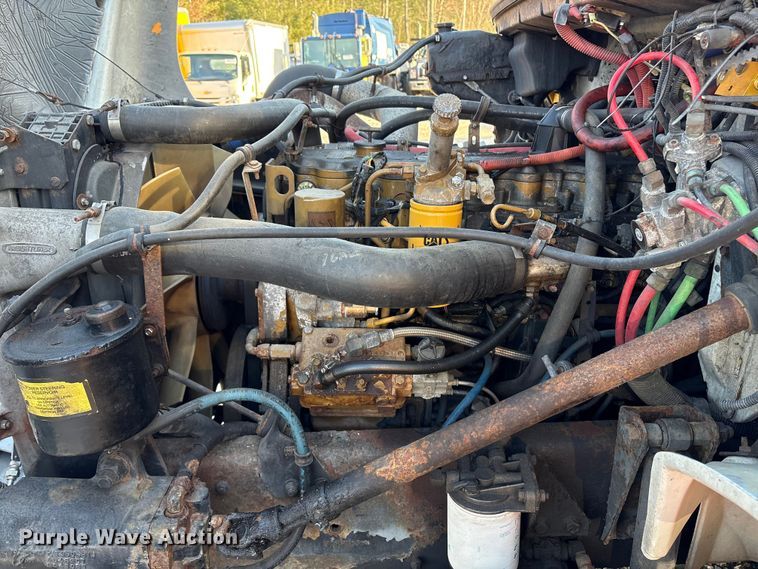 image for item YA1815 2001 Freightliner FL70 mobile medical unit