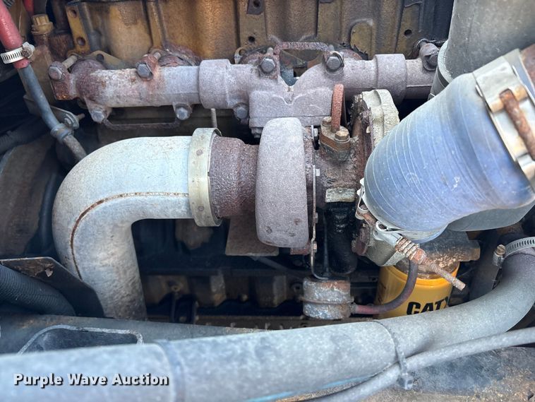 image for item YA1815 2001 Freightliner FL70 mobile medical unit