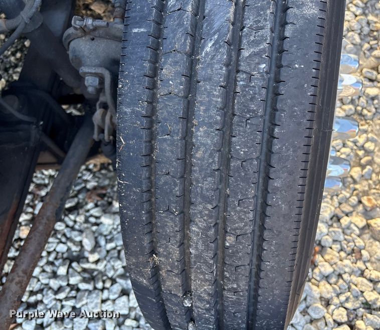 image for item YA1815 2001 Freightliner FL70 mobile medical unit