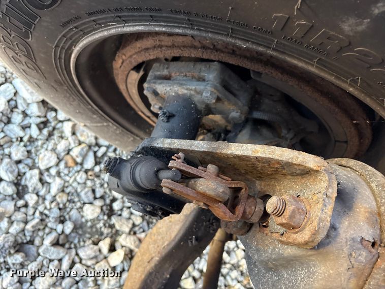 image for item YA1815 2001 Freightliner FL70 mobile medical unit