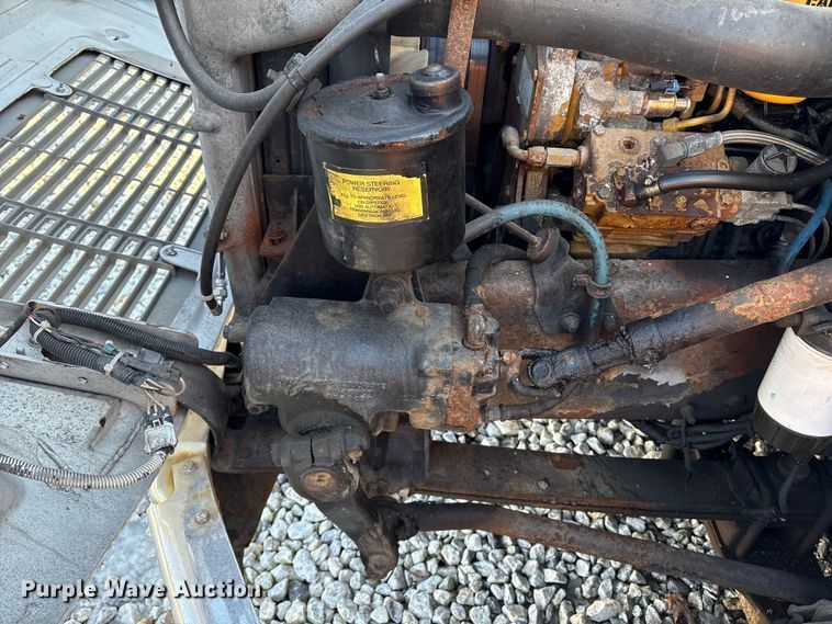 image for item YA1815 2001 Freightliner FL70 mobile medical unit