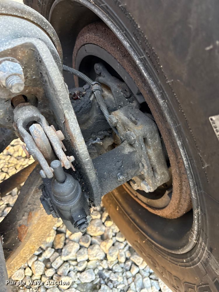 image for item YA1815 2001 Freightliner FL70 mobile medical unit