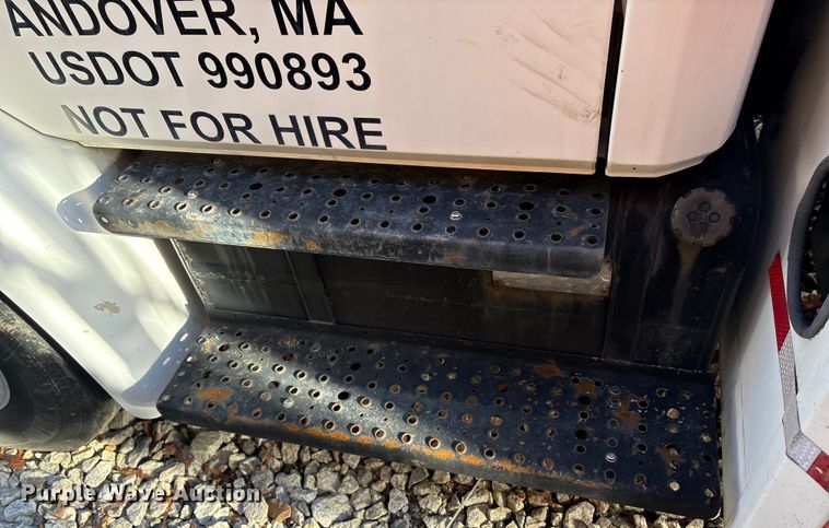 image for item YA1816 2003 Freightliner FL80 mobile medical unit