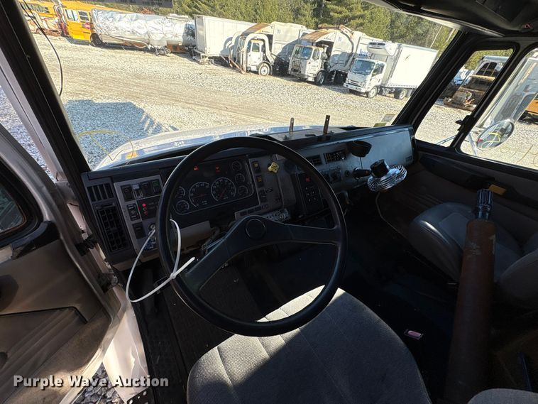 image for item YA1816 2003 Freightliner FL80 mobile medical unit