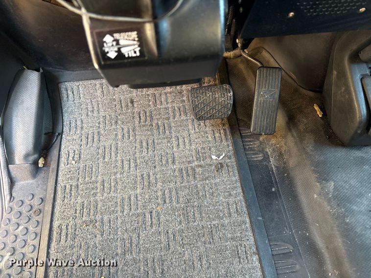 image for item YA1816 2003 Freightliner FL80 mobile medical unit