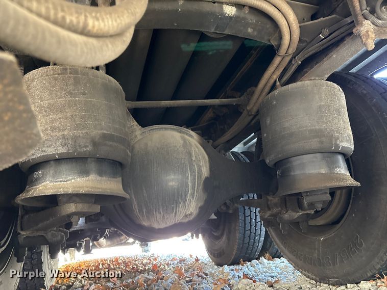 image for item YA1816 2003 Freightliner FL80 mobile medical unit