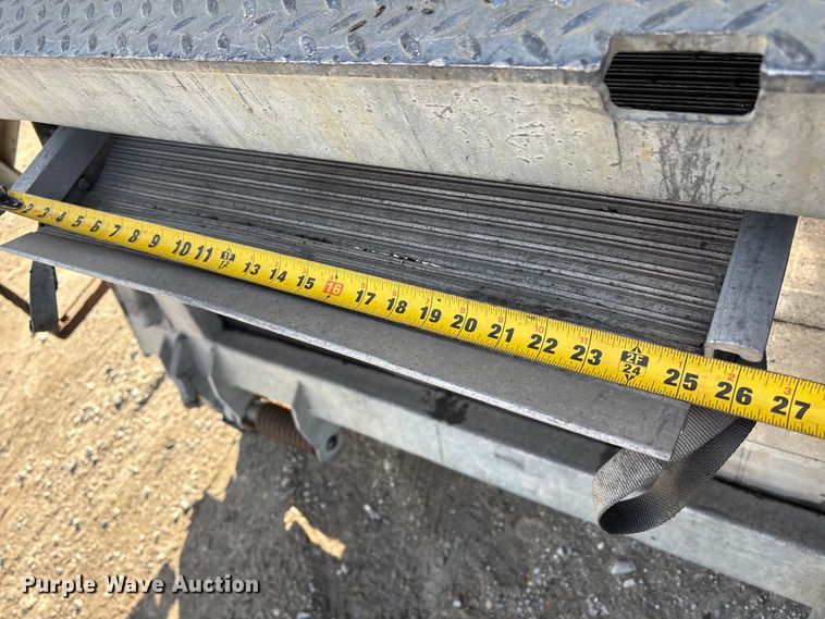 image for item YA1855 2018 Freightliner Business Class M2 box truck