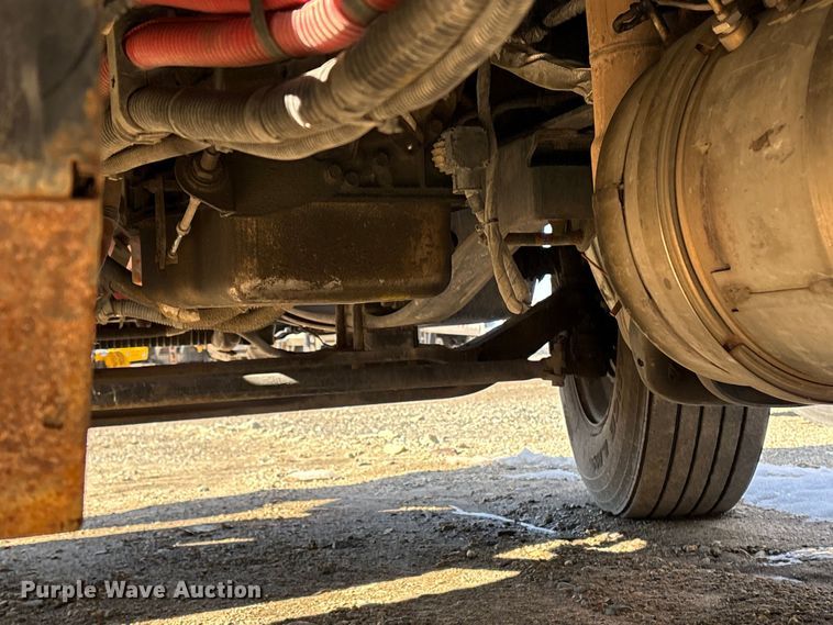 image for item YA1855 2018 Freightliner Business Class M2 box truck