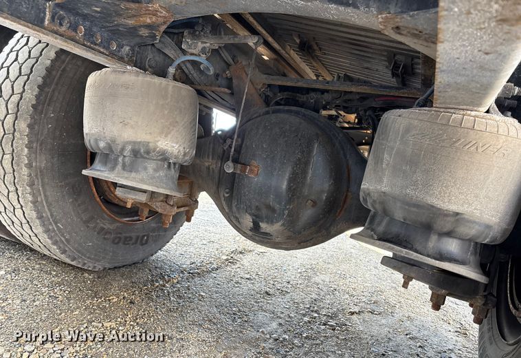 image for item YA1855 2018 Freightliner Business Class M2 box truck