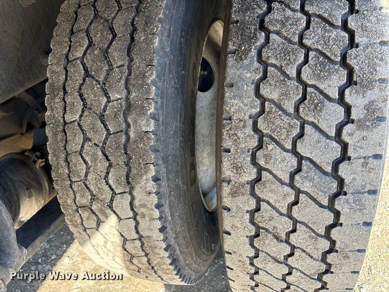 image for item YA1855 2018 Freightliner Business Class M2 box truck