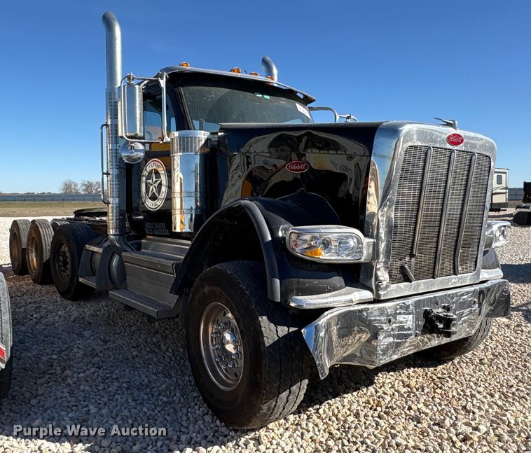 image for item YA1907 2025 Peterbilt 589 semi truck