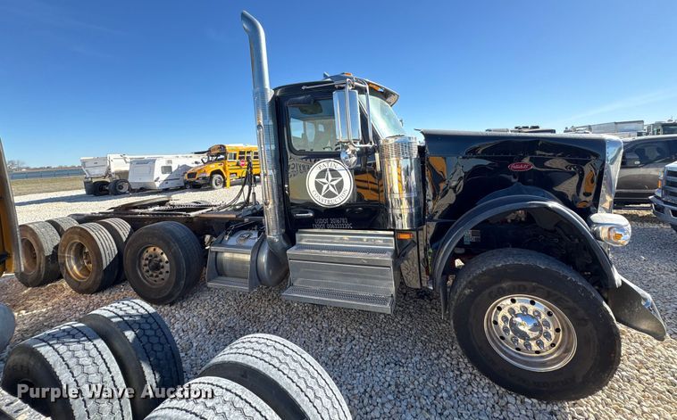 image for item YA1907 2025 Peterbilt 589 semi truck