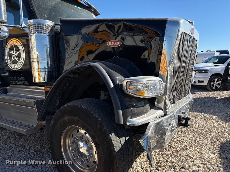 image for item YA1907 2025 Peterbilt 589 semi truck