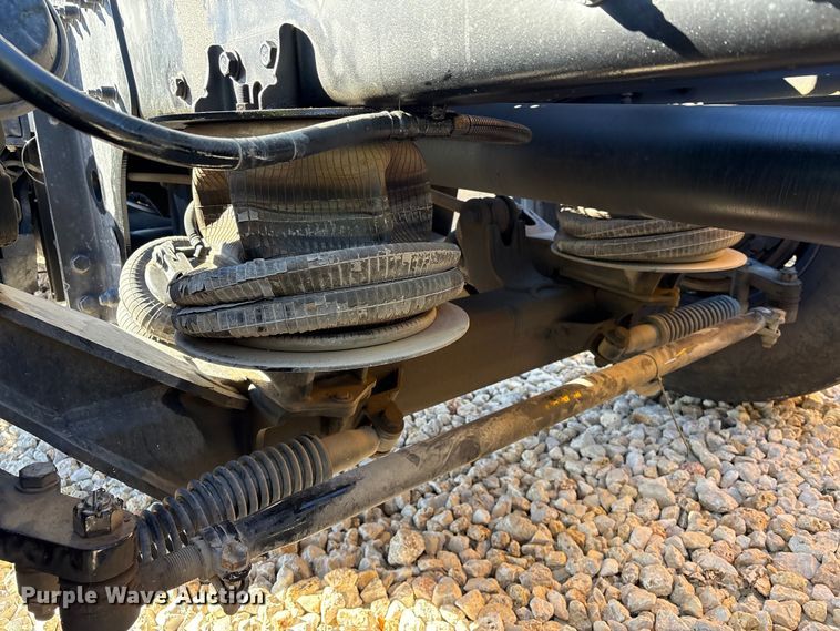 image for item YA1907 2025 Peterbilt 589 semi truck