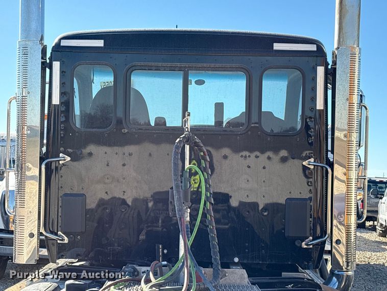 image for item YA1907 2025 Peterbilt 589 semi truck