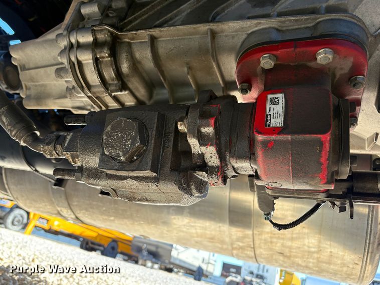 image for item YA1907 2025 Peterbilt 589 semi truck