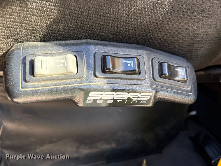 image for item YA1907 2025 Peterbilt 589 semi truck