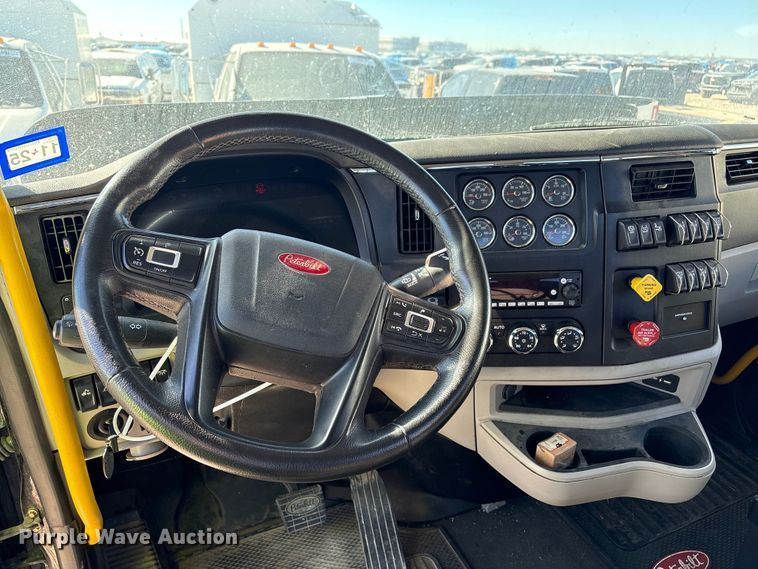 image for item YA1907 2025 Peterbilt 589 semi truck