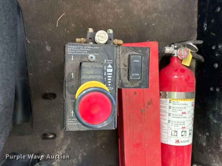 image for item YA1907 2025 Peterbilt 589 semi truck