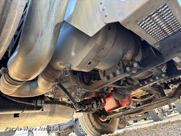 image for item YA1907 2025 Peterbilt 589 semi truck