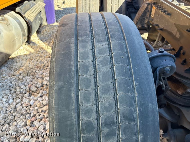 image for item YA1907 2025 Peterbilt 589 semi truck