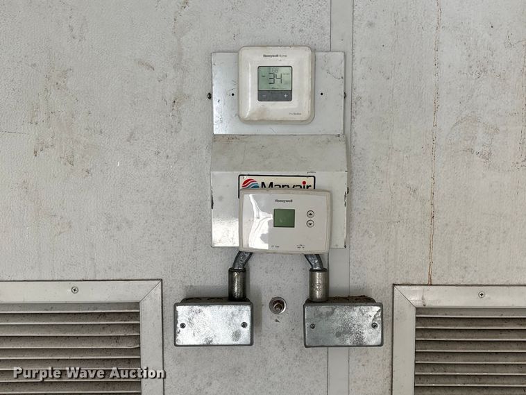 image for item YA1969 2002 GMC C7000 communications truck