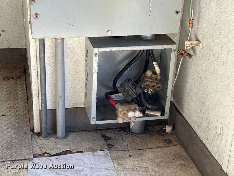 image for item YA1969 2002 GMC C7000 communications truck