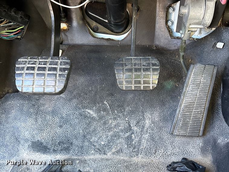 image for item YA1969 2002 GMC C7000 communications truck