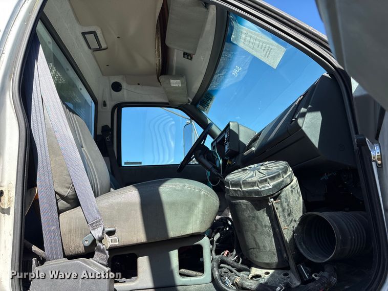 image for item YA1969 2002 GMC C7000 communications truck