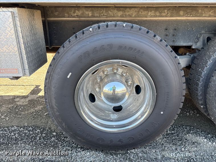 image for item YA1969 2002 GMC C7000 communications truck