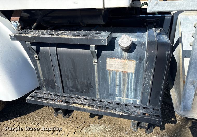 image for item YA1970 2001 Sterling L-Line communications truck