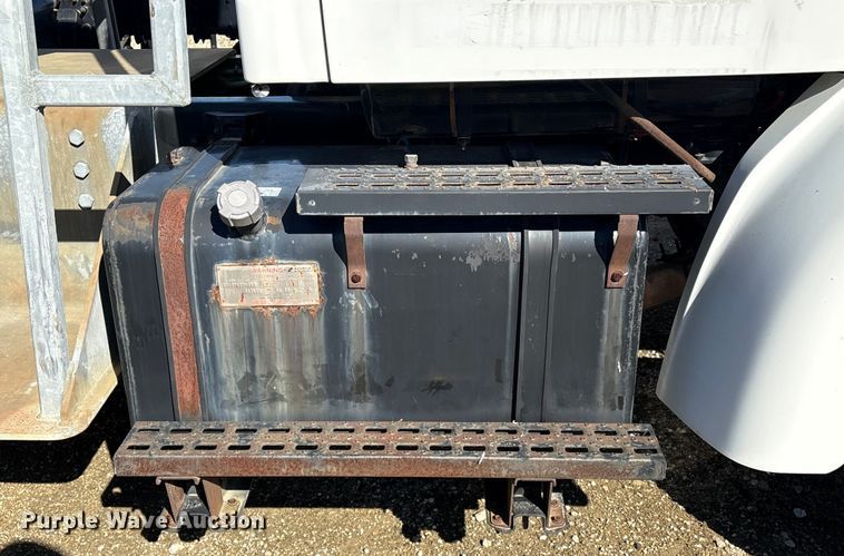 image for item YA1973 2001 Sterling L-Line communications truck