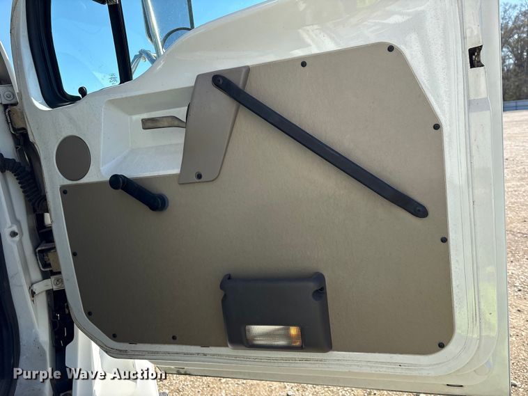 image for item YA1973 2001 Sterling L-Line communications truck