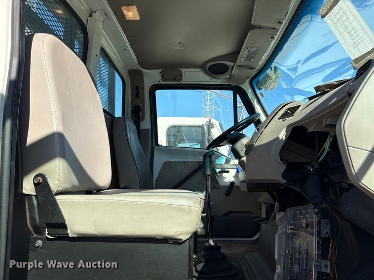 image for item YA1973 2001 Sterling L-Line communications truck