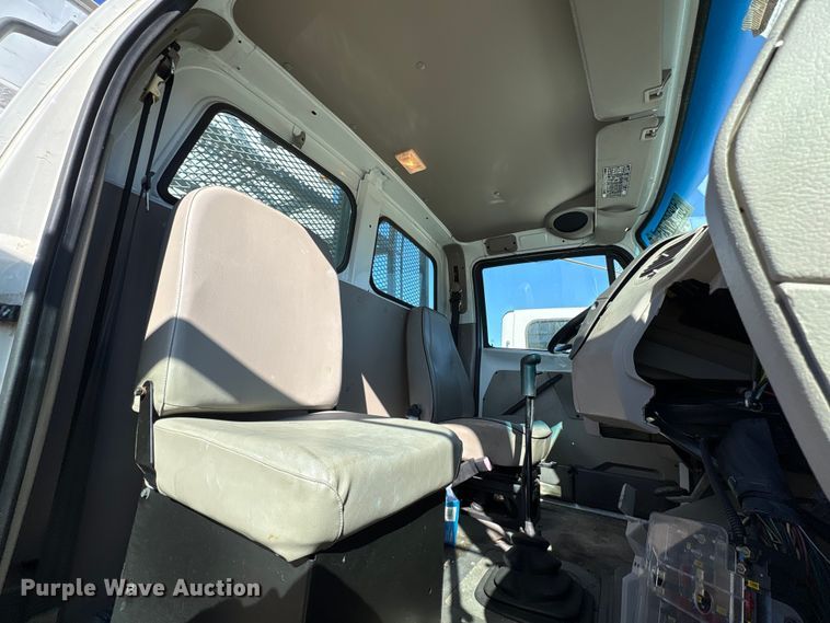 image for item YA1973 2001 Sterling L-Line communications truck