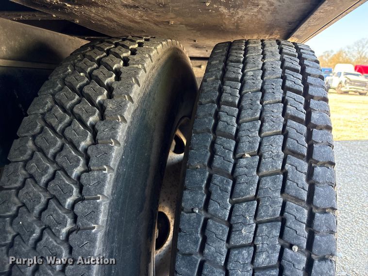 image for item YA1973 2001 Sterling L-Line communications truck