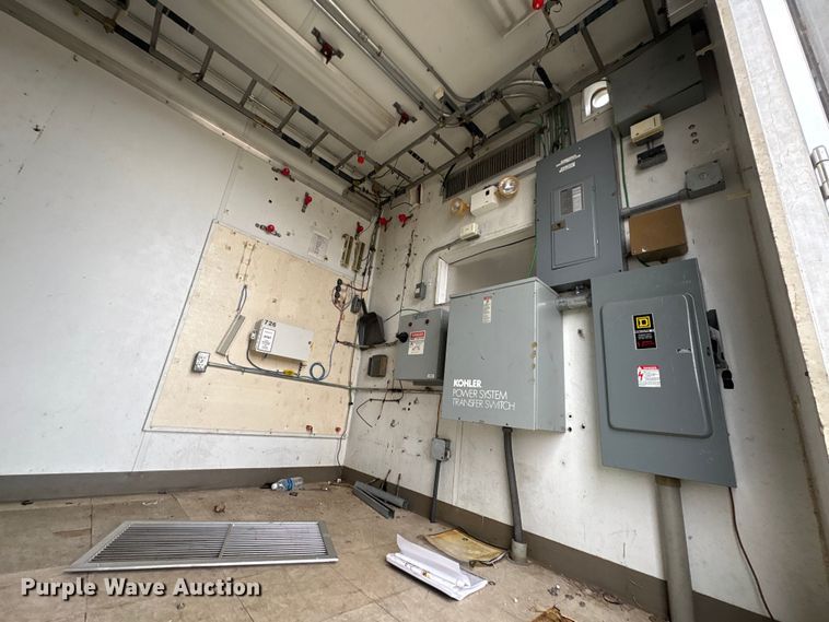 image for item YA1974 1998 GMC C7500 communications truck