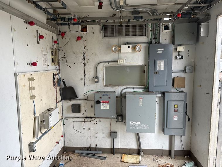 image for item YA1974 1998 GMC C7500 communications truck