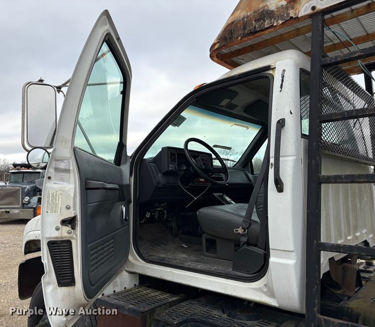 image for item YA1974 1998 GMC C7500 communications truck