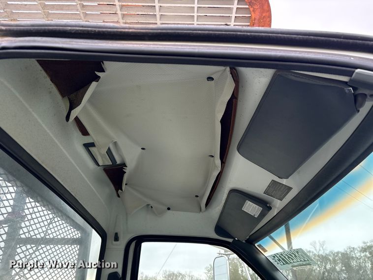 image for item YA1974 1998 GMC C7500 communications truck