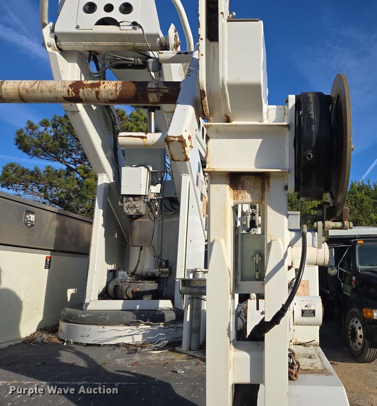 image for item YA1977 2014 Freightliner Business Class M2 cable placer bucket truck