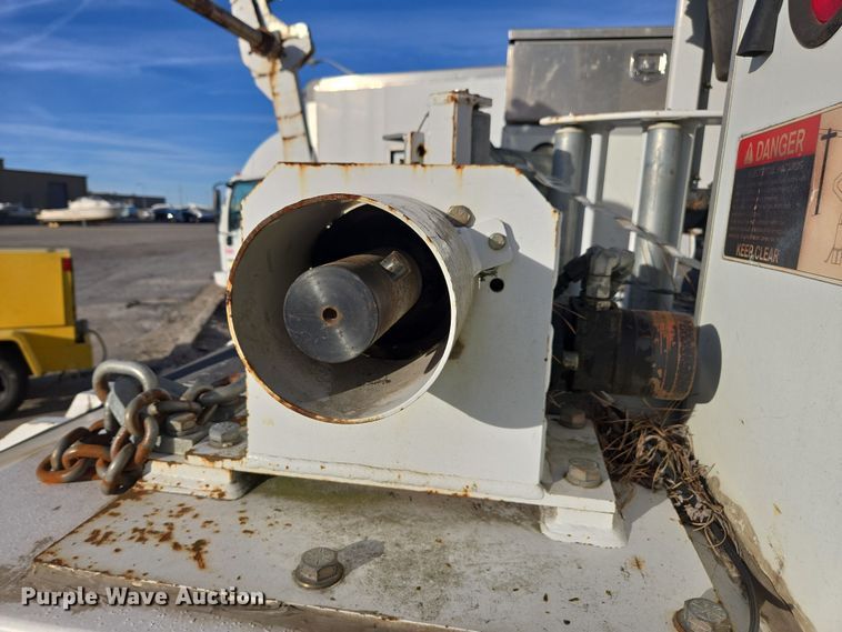 image for item YA1977 2014 Freightliner Business Class M2 cable placer bucket truck