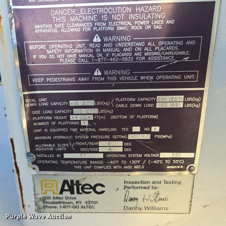 image for item YA1977 2014 Freightliner Business Class M2 cable placer bucket truck