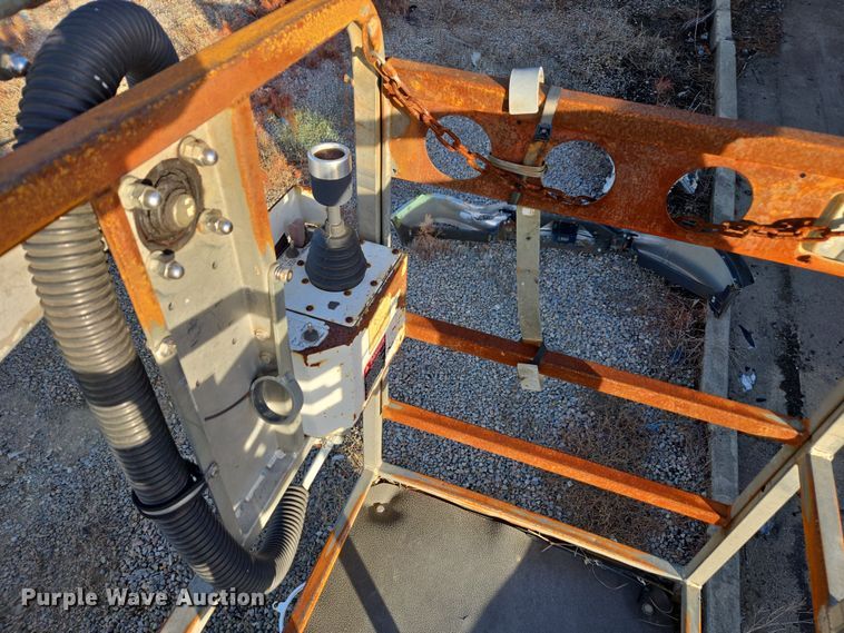 image for item YA1977 2014 Freightliner Business Class M2 cable placer bucket truck