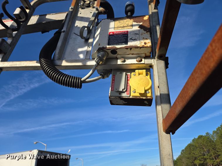 image for item YA1977 2014 Freightliner Business Class M2 cable placer bucket truck