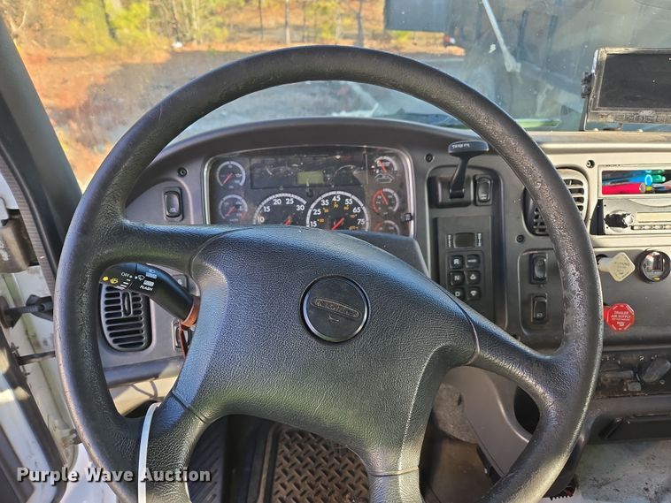 image for item YA1977 2014 Freightliner Business Class M2 cable placer bucket truck