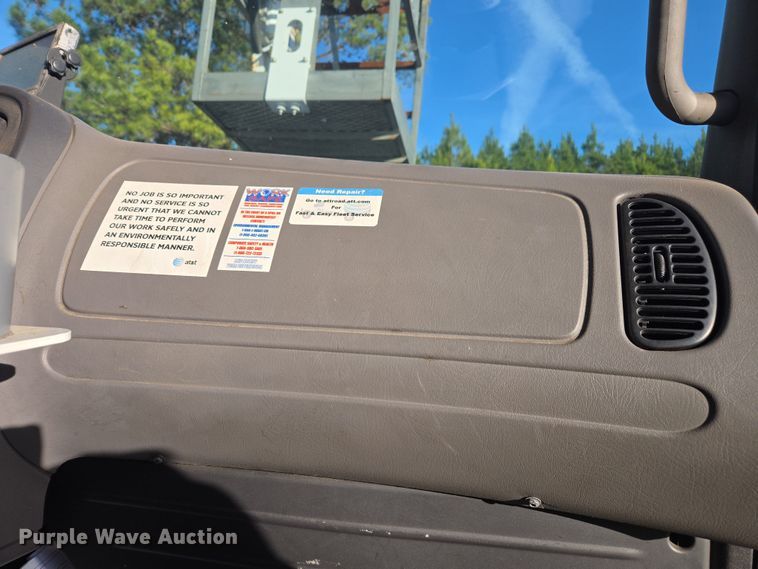 image for item YA1977 2014 Freightliner Business Class M2 cable placer bucket truck