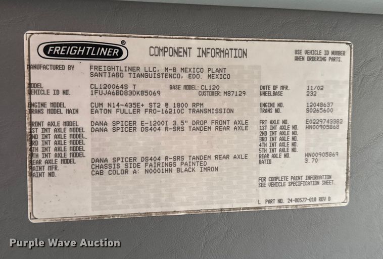 image for item YA2079 2003 Freightliner Columbia semi truck