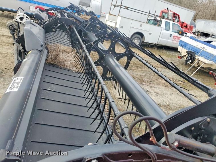 image for item YA2159 2013 Case IH 2162 30MIO 2BE flex draper head